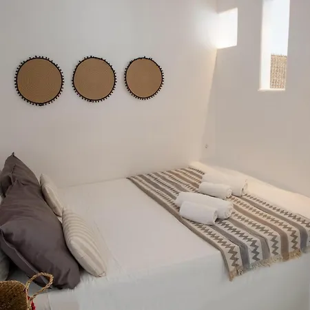 8 Keys Aparthotel 4*