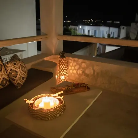 8 Keys Aparthotel Naoussa