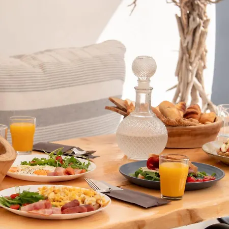 8 Keys Lejlighedshotel 4*