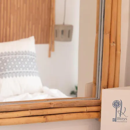 8 Keys 4* Naousa (Paros)