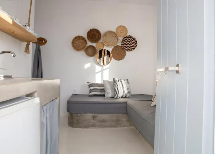 8 Keys 4* ناوسا